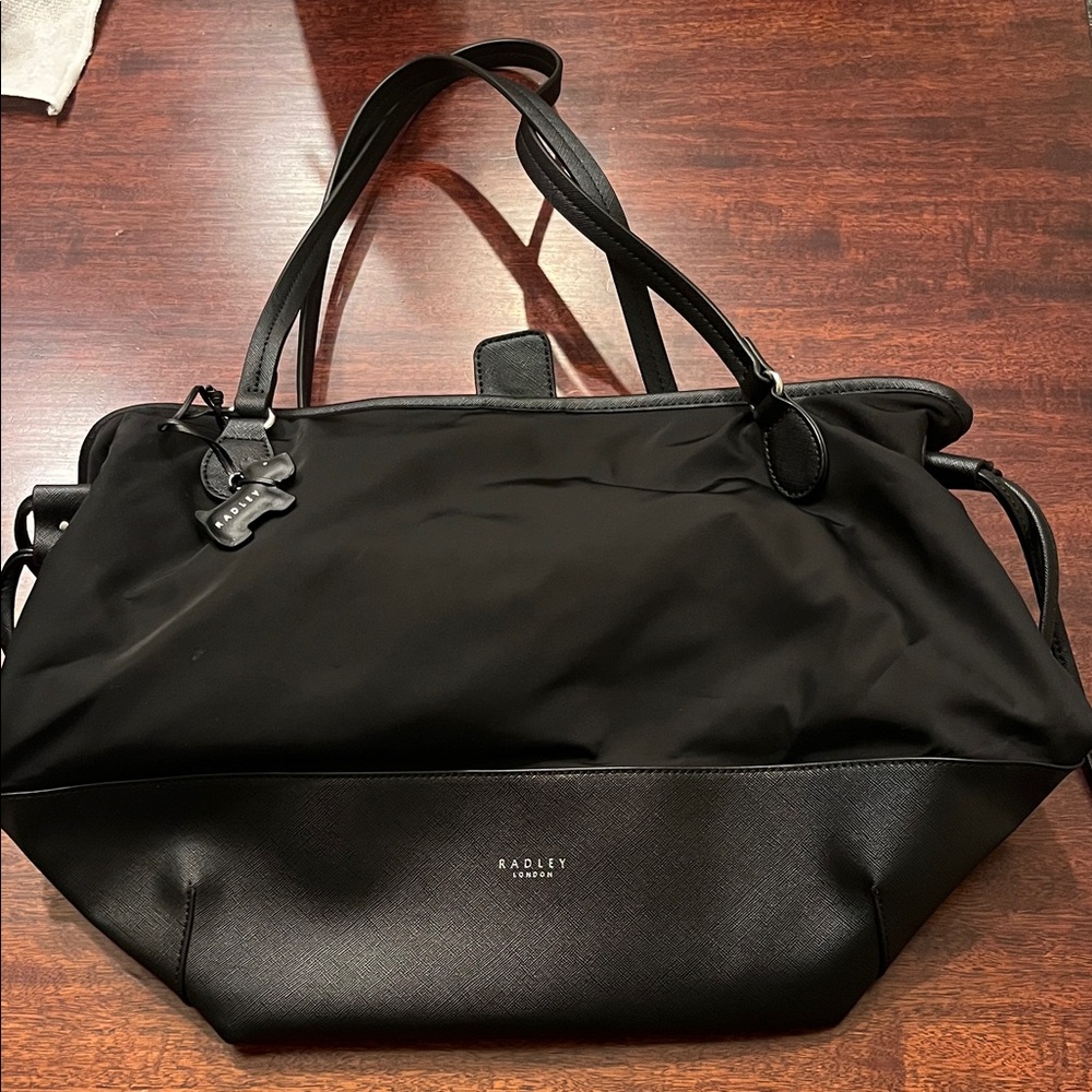 Radley London Elegant Black Handbag